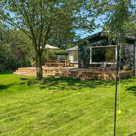 Lovely In With Wifi Holiday home *